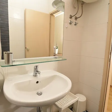 Apartment Pralas Mokosica