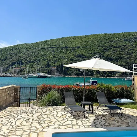 Apartment Pralas *