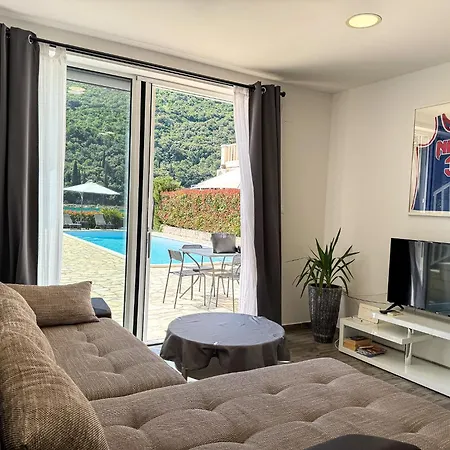 Apartment Pralas