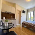 Pralas Apartman *